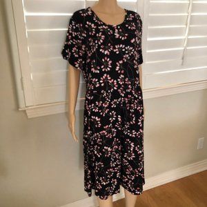 DB MOON Women’s Black Floral Pattern Scoop Neck Mini Dress sz 2XL